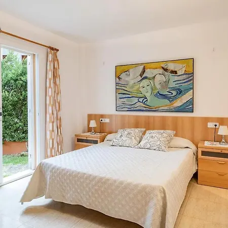 Olot Apartment